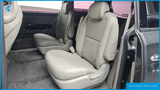 KIA CARNIVAL 9-SEATER PRESTIGE