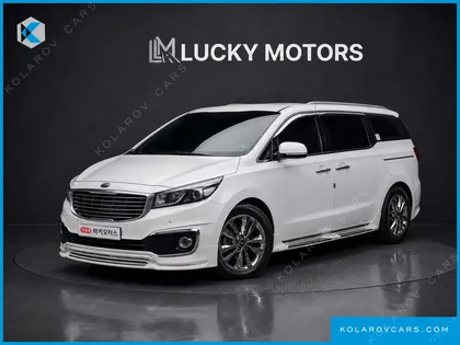KIA CARNIVAL 9-SEATER NOBLESSE