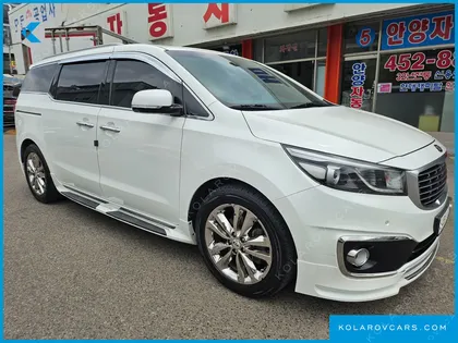 KIA CARNIVAL 9-SEATER NOBLESSE