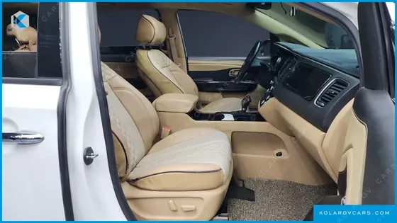 KIA CARNIVAL 9-SEATER NOBLESSE