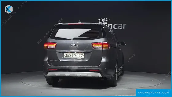 KIA CARNIVAL 9-SEATER NOBLESSE