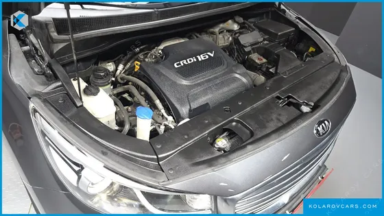 KIA CARNIVAL 9-SEATER NOBLESSE