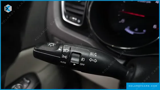 KIA CARNIVAL 9-SEATER NOBLESSE