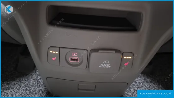 KIA CARNIVAL 9-SEATER NOBLESSE