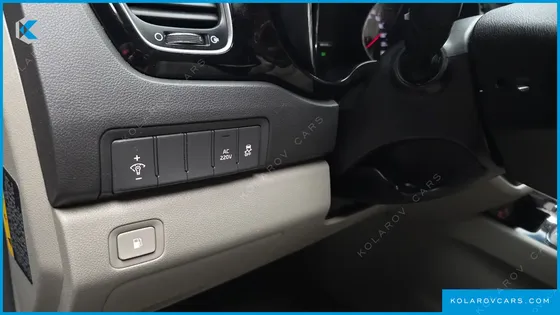 KIA CARNIVAL 9-SEATER NOBLESSE