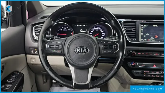KIA CARNIVAL 7-SEATER LIMOUSINE