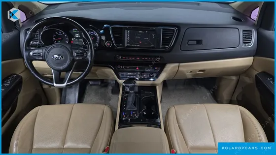KIA CARNIVAL GASOLINE 9-SEATER NOBLESSE