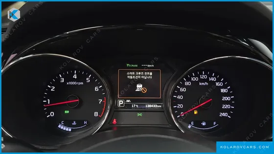 KIA CARNIVAL GASOLINE 9-SEATER NOBLESSE