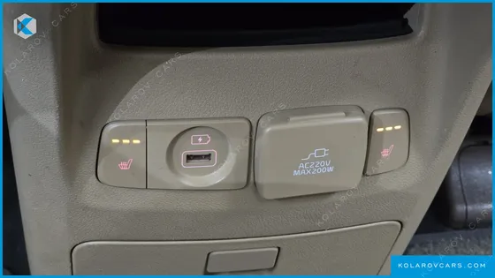 KIA CARNIVAL GASOLINE 9-SEATER NOBLESSE