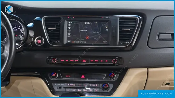 KIA CARNIVAL GASOLINE 9-SEATER NOBLESSE