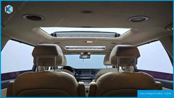 KIA CARNIVAL GASOLINE 9-SEATER NOBLESSE
