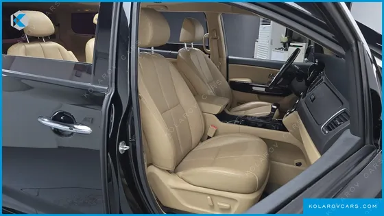 KIA CARNIVAL GASOLINE 9-SEATER NOBLESSE
