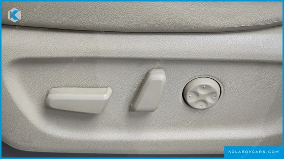 KIA CARNIVAL GASOLINE 9-SEATER NOBLESSE