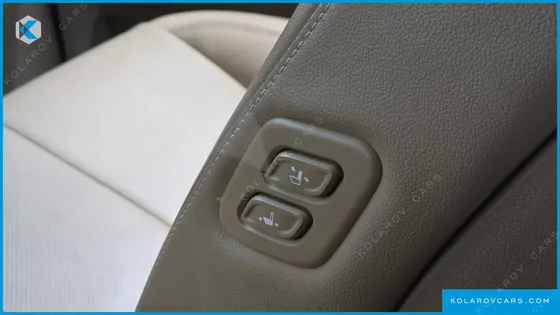 KIA CARNIVAL GASOLINE 9-SEATER NOBLESSE