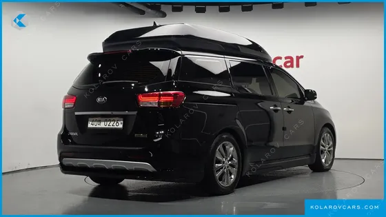 KIA CARNIVAL GASOLINE 7-SEATER HI-LIMOUSINE
