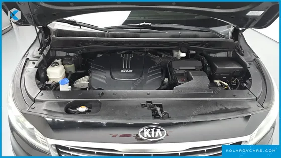 KIA CARNIVAL GASOLINE 7-SEATER HI-LIMOUSINE