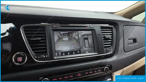 KIA CARNIVAL GASOLINE 7-SEATER HI-LIMOUSINE