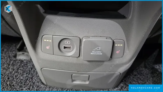 KIA CARNIVAL 9-SEATER NOBLESSE