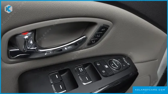 KIA CARNIVAL 9-SEATER NOBLESSE