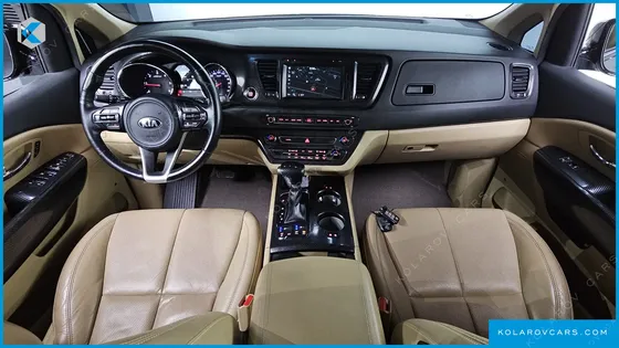 KIA CARNIVAL 9-SEATER HI-LIMOUSINE