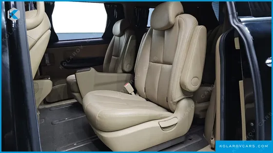 KIA CARNIVAL 9-SEATER HI-LIMOUSINE