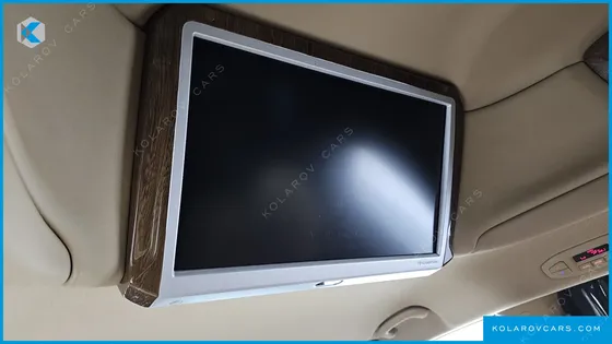 KIA CARNIVAL 9-SEATER HI-LIMOUSINE