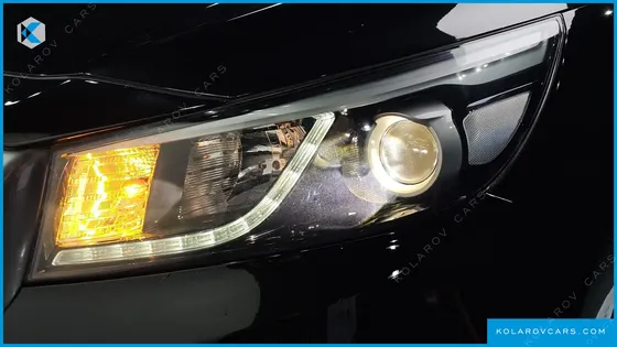 KIA CARNIVAL 9-SEATER HI-LIMOUSINE