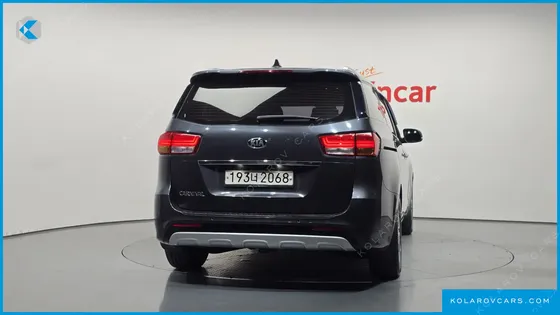 KIA CARNIVAL 9-SEATER PRESTIGE