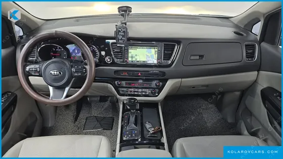 KIA CARNIVAL 9-SEATER PRESTIGE