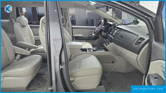 KIA CARNIVAL 9-SEATER PRESTIGE