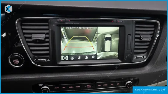 KIA CARNIVAL 7-SEATER LIMOUSINE