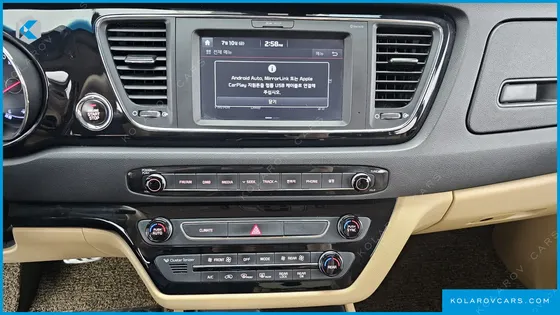 KIA CARNIVAL 9-SEATER NOBLESSE