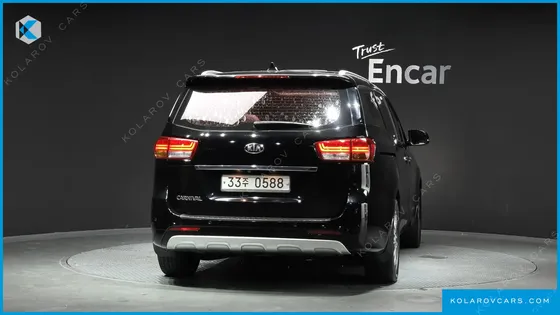 KIA CARNIVAL 9-SEATER PRESTIGE