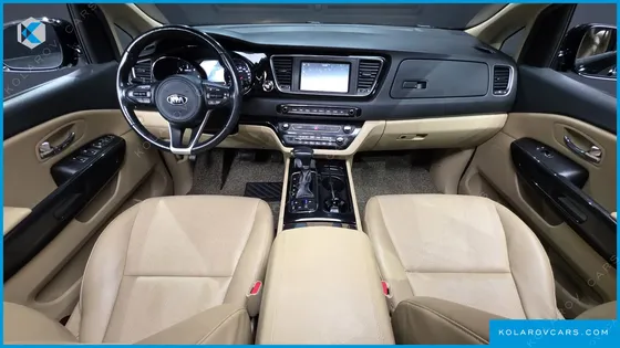 KIA CARNIVAL 9-SEATER PRESTIGE