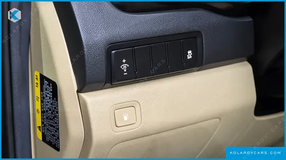 KIA CARNIVAL 9-SEATER PRESTIGE