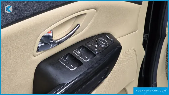 KIA CARNIVAL 9-SEATER PRESTIGE
