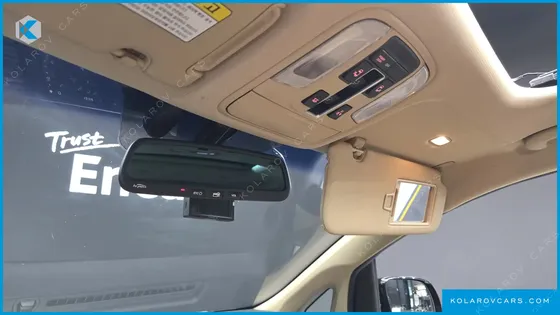 KIA CARNIVAL 9-SEATER PRESTIGE
