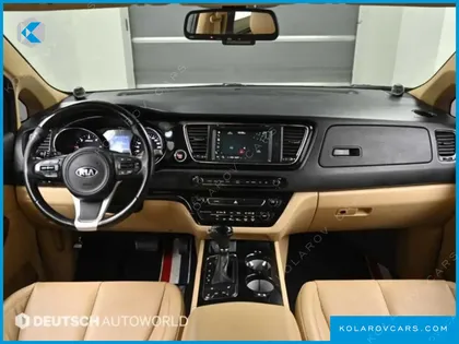 KIA CARNIVAL 7-SEATER HI-LIMOUSINE