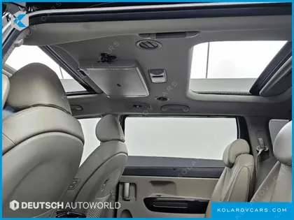 KIA CARNIVAL 9-SEATER NOBLESSE