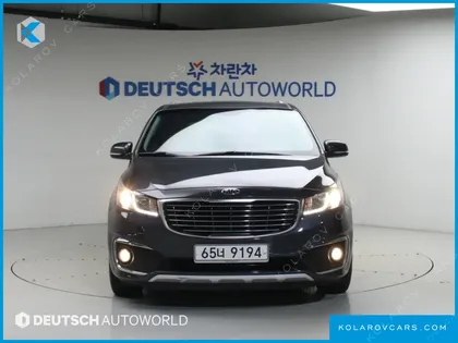 KIA CARNIVAL 9-SEATER PRESTIGE