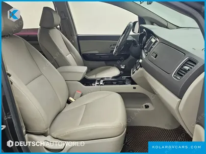 KIA CARNIVAL 9-SEATER PRESTIGE