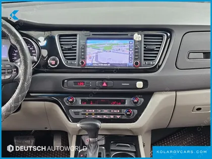 KIA CARNIVAL 9-SEATER PRESTIGE