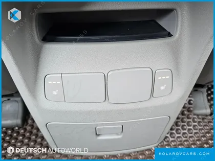 KIA CARNIVAL 9-SEATER PRESTIGE