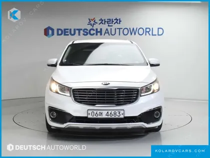 KIA CARNIVAL 7-SEATER LIMOUSINE