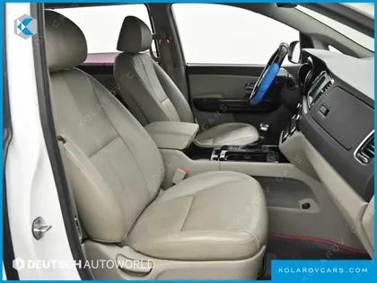 KIA CARNIVAL 7-SEATER LIMOUSINE