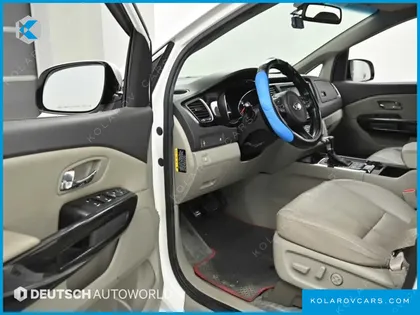 KIA CARNIVAL 7-SEATER LIMOUSINE