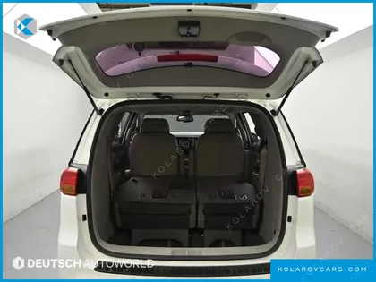 KIA CARNIVAL 7-SEATER LIMOUSINE