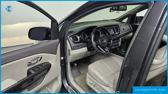 KIA CARNIVAL 9-SEATER NOBLESSE SPECIAL