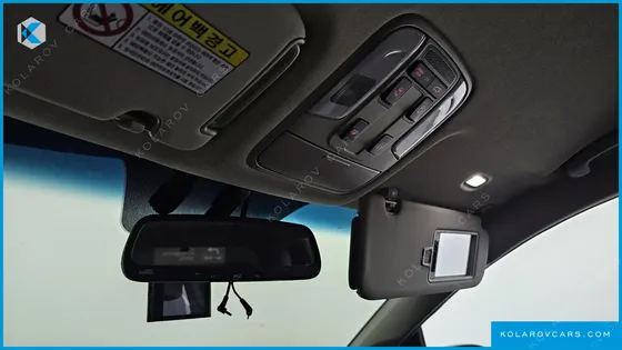KIA CARNIVAL 9-SEATER NOBLESSE SPECIAL
