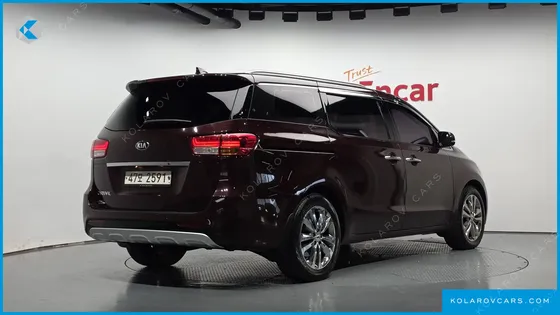 KIA CARNIVAL 9-SEATER PRESTIGE